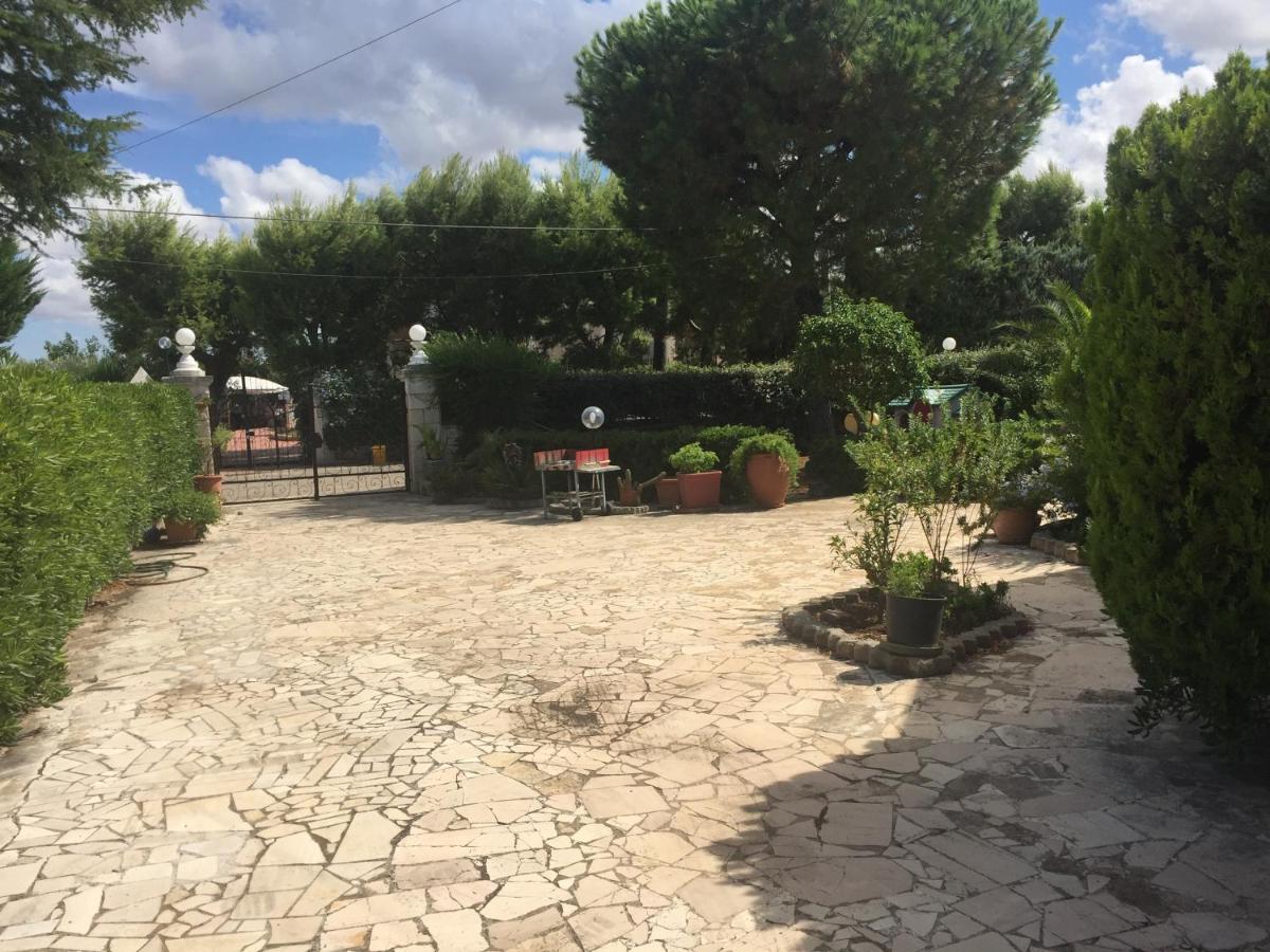 Villa Cecilia Полиняно а Маре Екстериор снимка