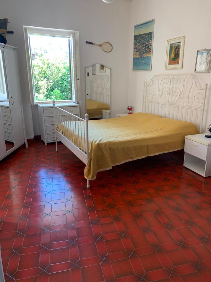 Villa Cecilia Полиняно а Маре Екстериор снимка