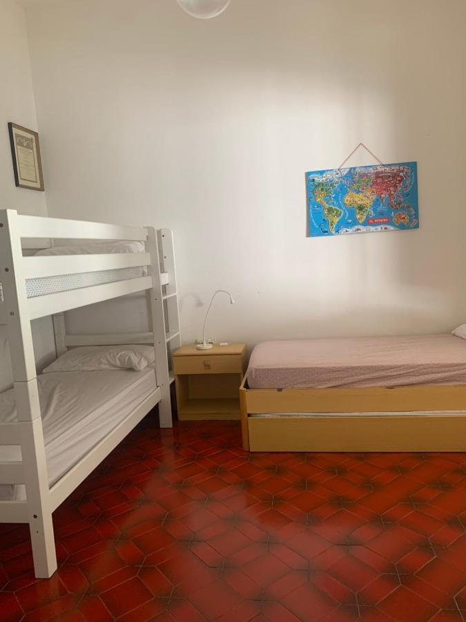 Villa Cecilia Полиняно а Маре Екстериор снимка