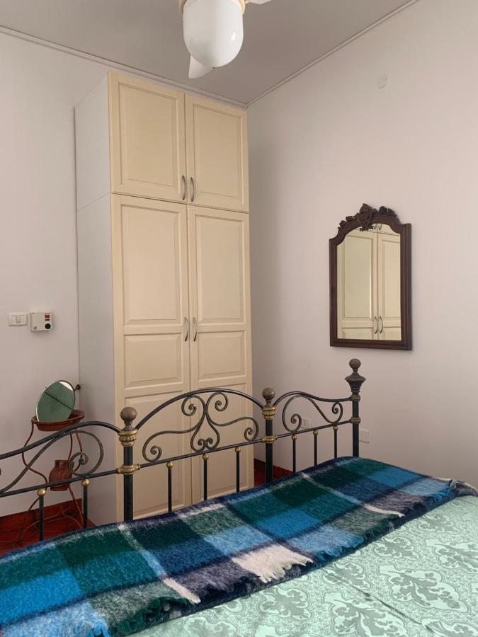 Villa Cecilia Полиняно а Маре Екстериор снимка